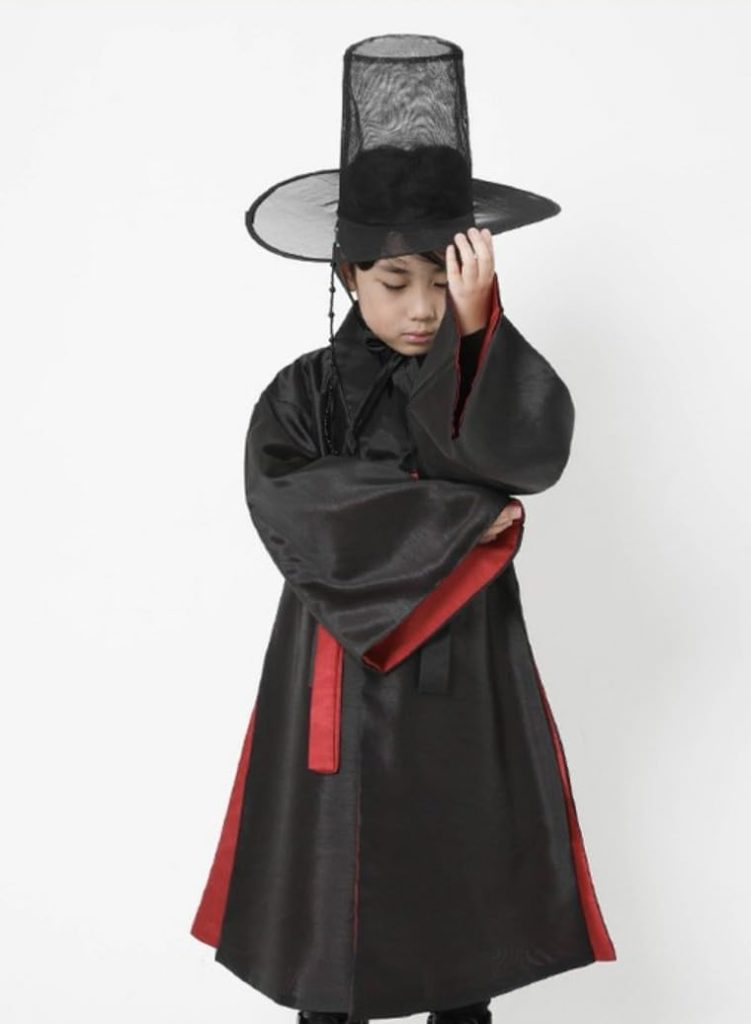 Kids' Korean Traditional Grim Reaper Hanbok Costume with Gat Hat