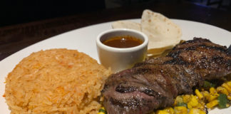 yard-house-battery-park-atlanta-skirt-steak-arrachera