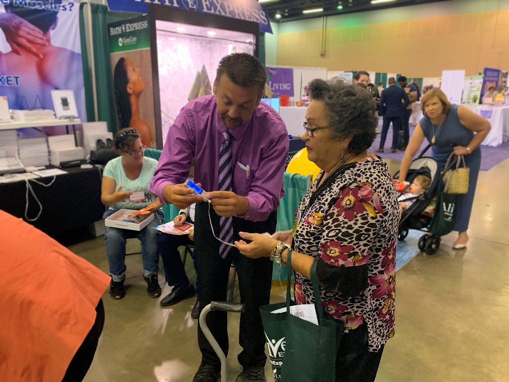 alive-expo-2019-young-living-essential-oils-atlanta-latinos-magazine