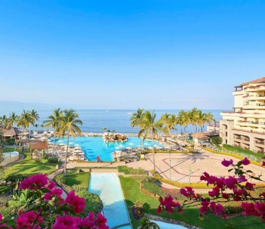 mariott-puerto-vallarta-resort-and-spa-panoramic-view
