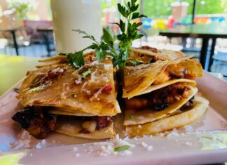 Adobo-Restaurante-Triple-Quesadilla