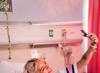 Karol-G-fundacion-con-cora-2024