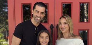 Alaïa comparte momento especial ¡con sus padres!