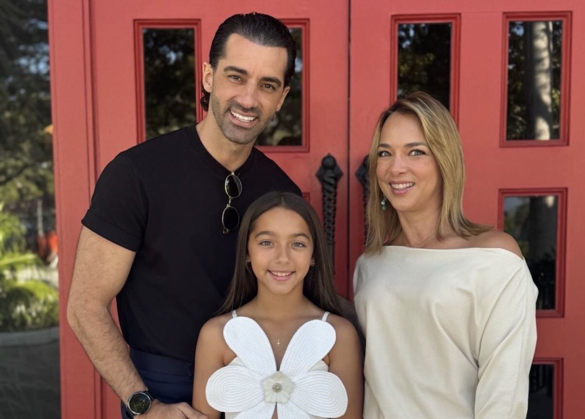 Alaïa comparte momento especial ¡con sus padres!