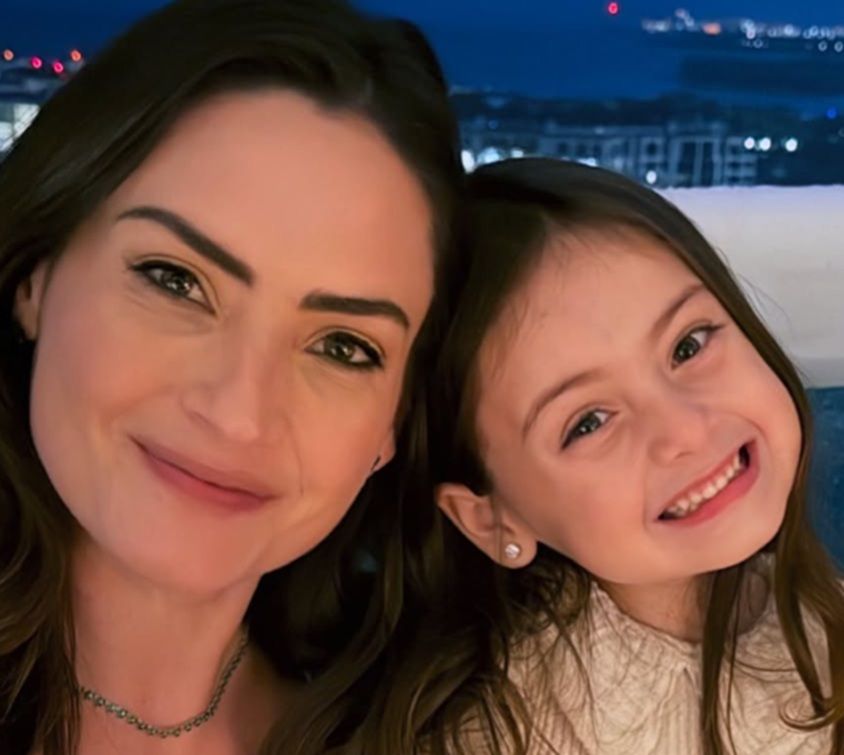 Así prepara Michelle Galván a su hija para la escuela y la vida