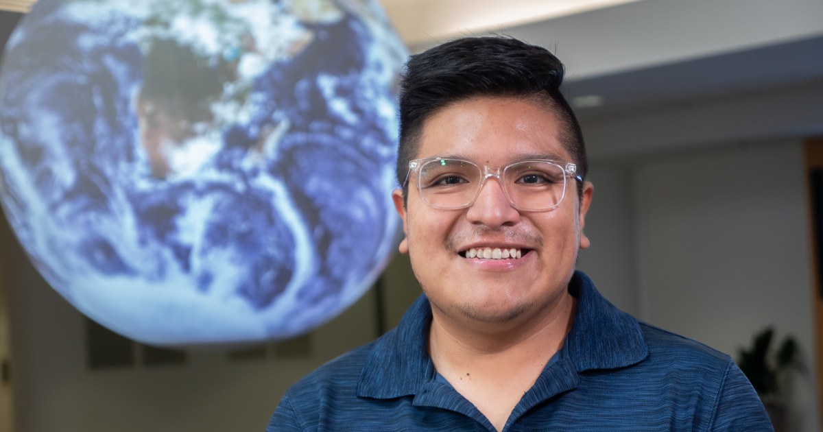 Conozca a Joseph Trujillo, el meteorólogo latino que traduce alertas al español y apuesta al bilingüismo para salvar vidas