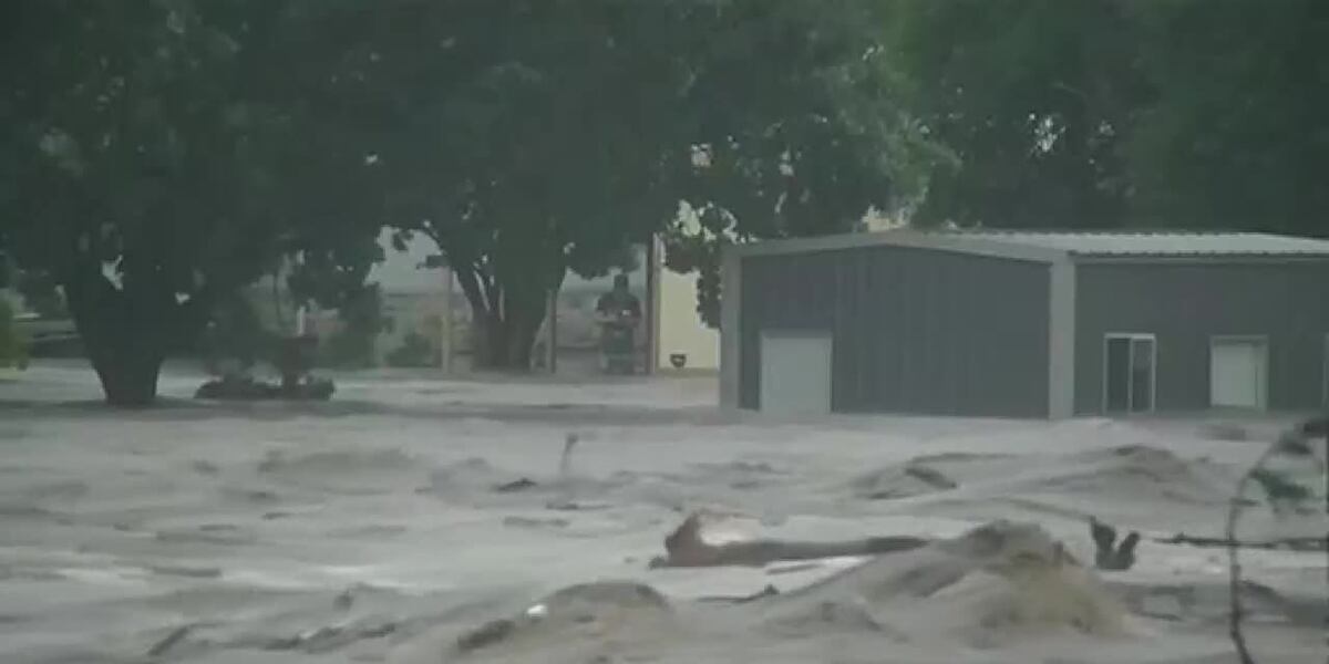 Familias hispanas buscan desesperadas a sus seres queridos tras devastadora inundación en Texas - Telemundo Atlanta