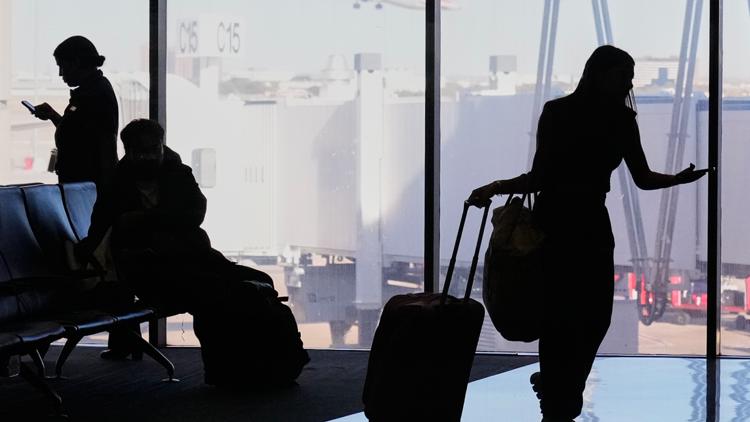 Flying for the holidays? TSA says to skip wearing this item