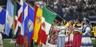Hispanos celebran su herencia cultural tras un año especialmente duro para las minorías