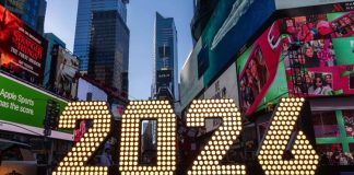Is New Year's Day a federal holiday? Here's what's open and closed