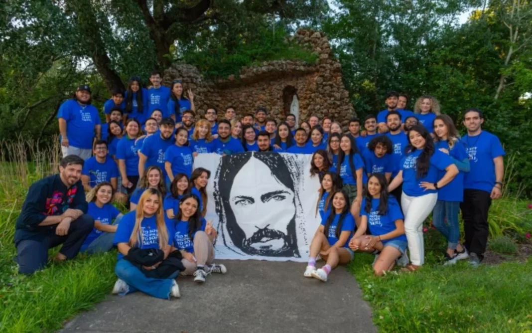 Iskali impulsa a jóvenes católicos latinos en EE. UU. a encontrarse con Dios y descubrir su propósito