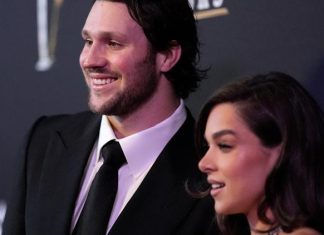 Josh Allen, Hailee Steinfeld make big announcement