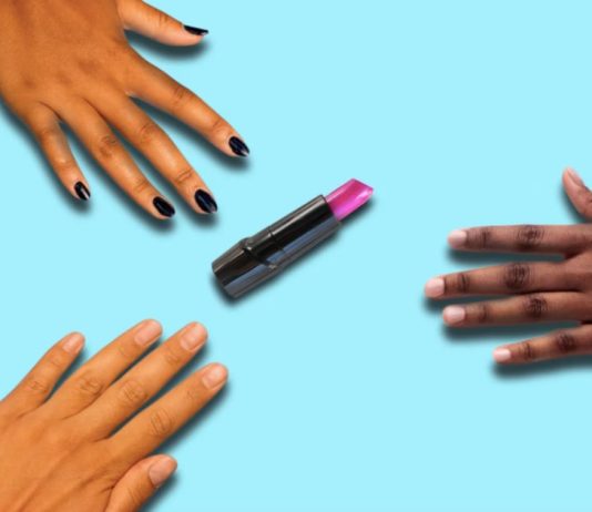 Latinas buscan allanar camino en la industria de cosméticos