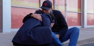 Los latinos se tornan más pesimistas ante la situación financiera