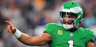 NFL Week 17 picks, predictions, schedule, odds, fantasy tips