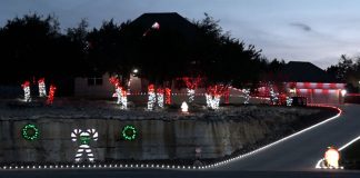 'National Lampoon's Christmas Vacation' themed decorations face possible $2,500 fine from HOA