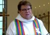 Pastora Phillipa Phaneuf revela ser transgénero en servicio religioso