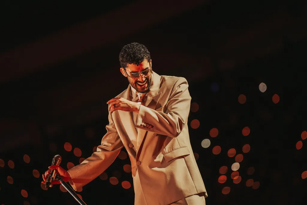 Bad Bunny Brings Feid as Special Guest on His 2nd Night in Mexico: ‘Give Him a Warm Welcome’