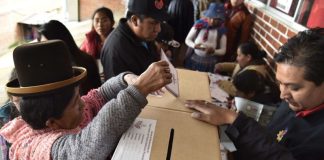 ¿Pueden los partidos de centro favorecer a los extremos en América Latina? La mirada de Andrés Oppenheimer