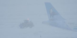 As flights slowly resume across US, expect delays and cancellations after winter storm