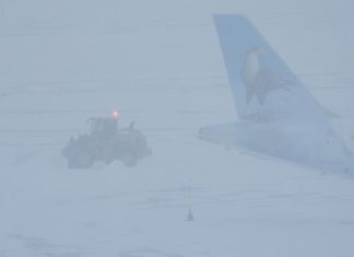 As flights slowly resume across US, expect delays and cancellations after winter storm