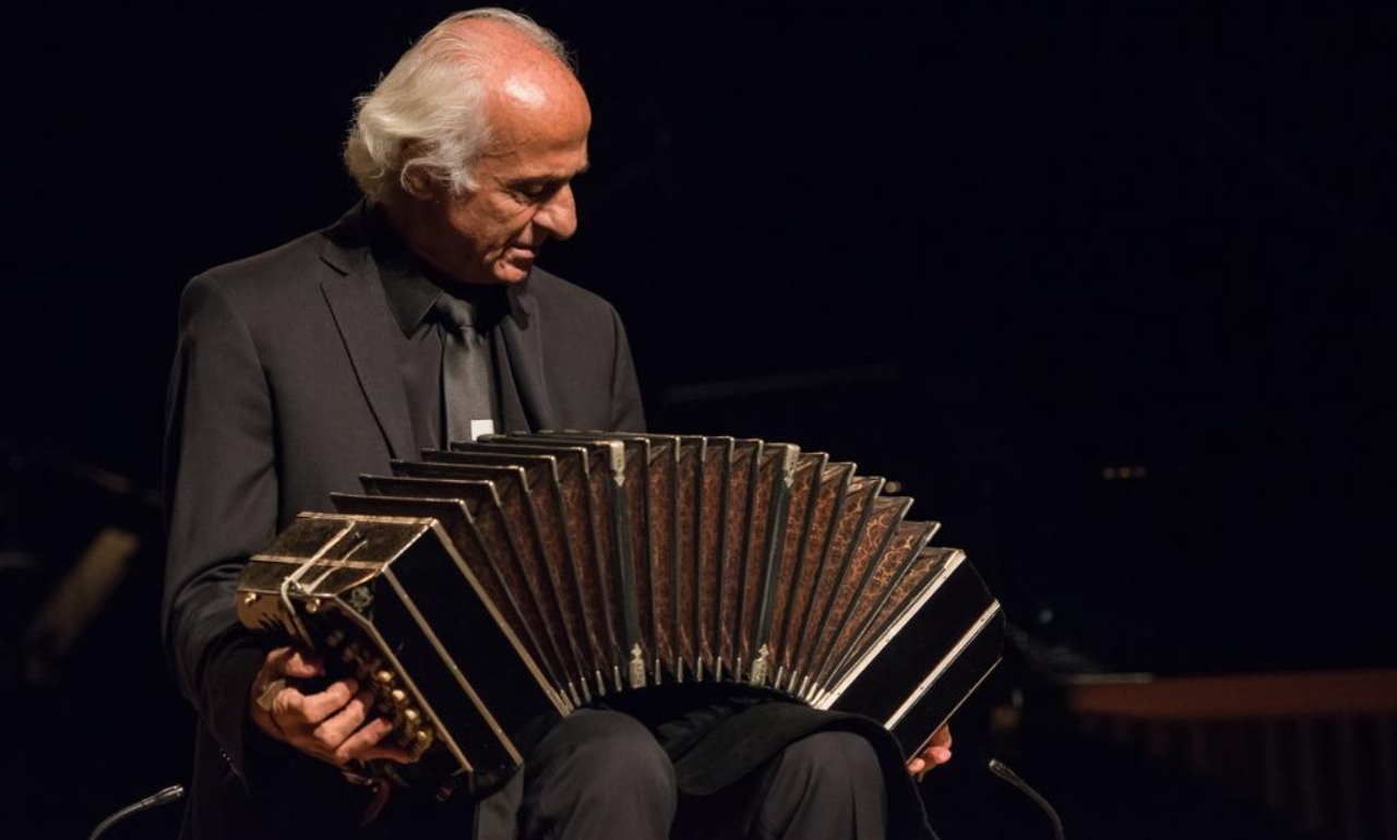 Cómo se hizo el tributo inmersivo a Astor Piazzolla, que está nominado a los premios Grammy