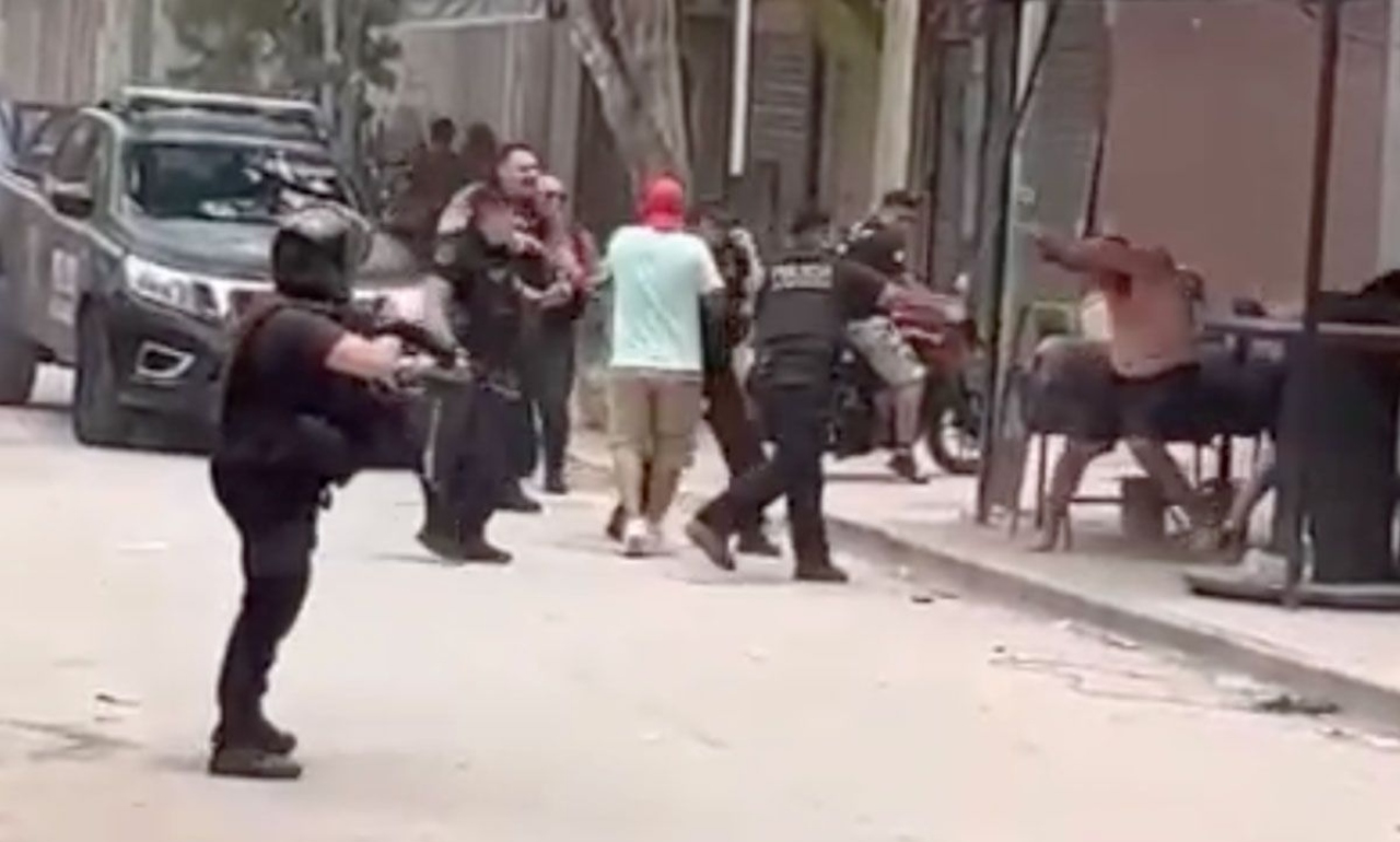 Gatillo fácil y pedagogía del miedo: pistolas que no se disparan solas