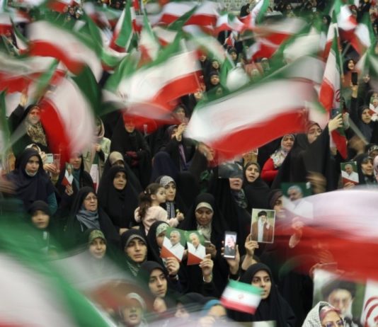 Iraníes contra el régimen y contra la injerencia extranjera: una lucha por la autodeterminación