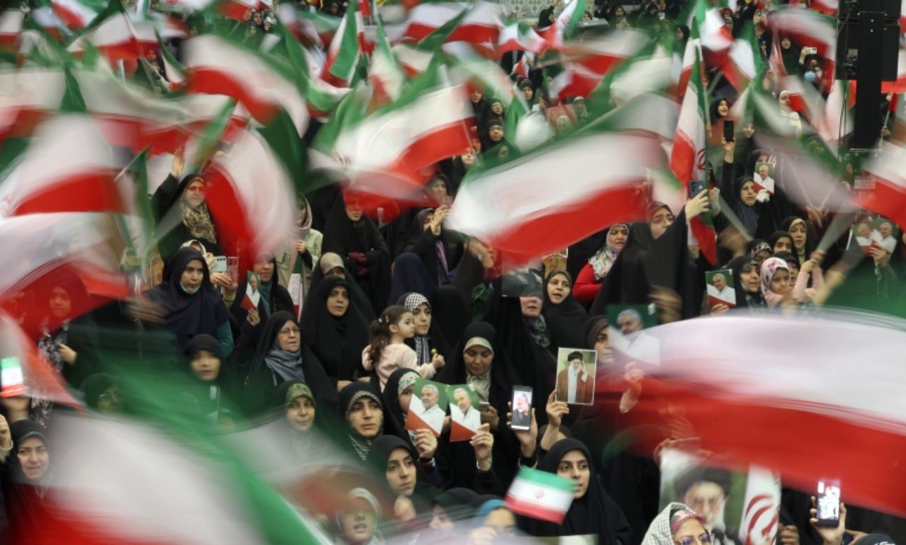 Iraníes contra el régimen y contra la injerencia extranjera: una lucha por la autodeterminación