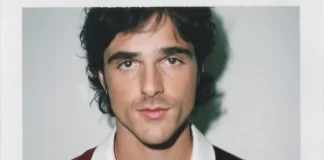 Jacob Elordi Reveals Childhood Crushes on Miley Cyrus & Hilary Duff