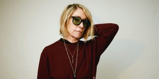 Kim Gordon anuncia su tercer álbum de estudio, Play Me