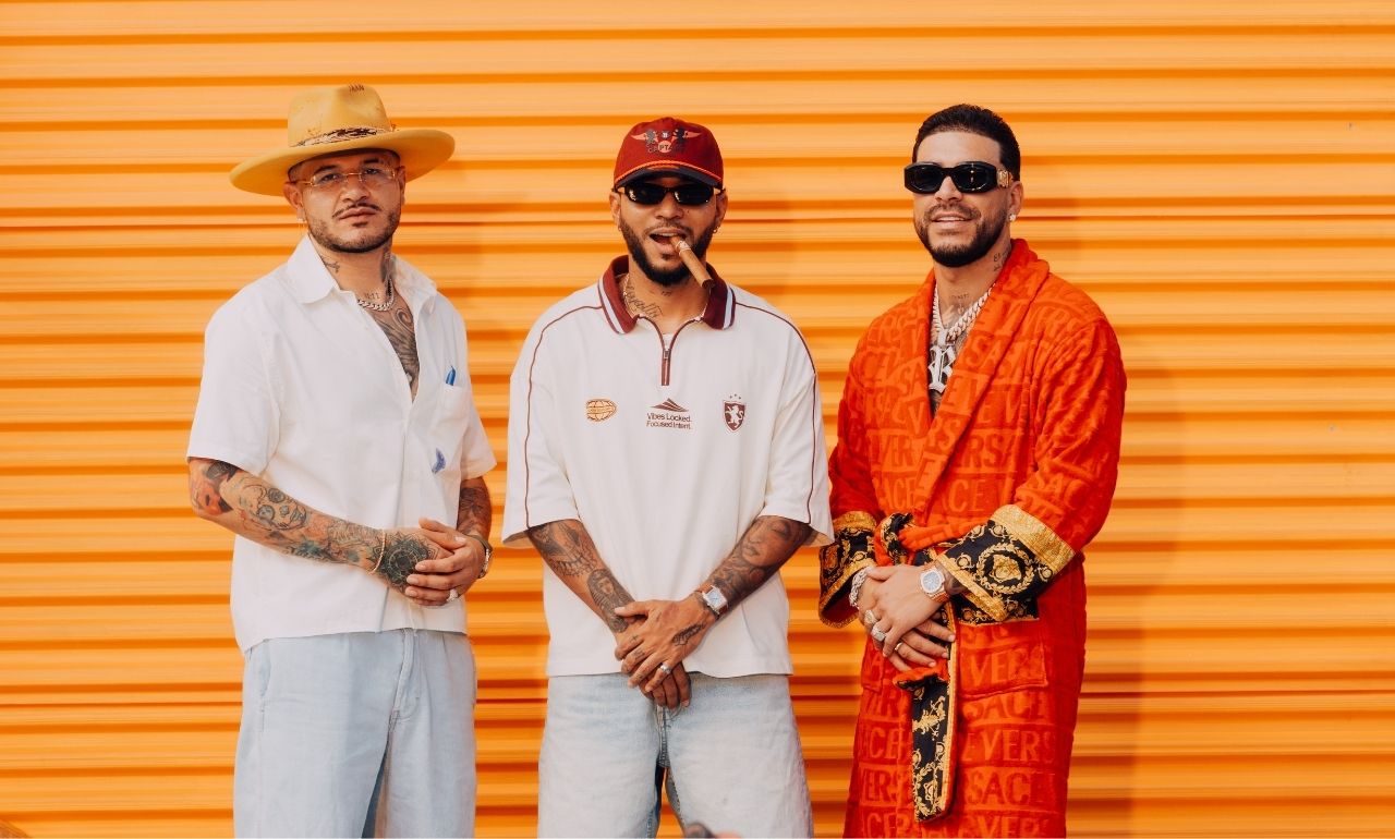 Ryan Castro comienza el año con toda la vibra veraniega del videoclip de ‘La Villa’