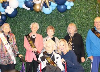107-year-old woman celebrates with 5 other centenarians