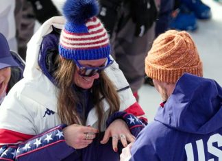 Breezy Johnson gets engaged minutes after finishing final Olympic run of 2026