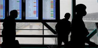 FAA has a plan to reduce 'overscheduling' at Chicago's busy O'Hare airport this summer