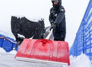 Men's freestyle ski halfpipe and aerials events postponed due to heavy snow
