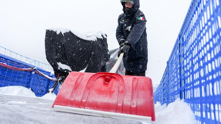 Men's freestyle ski halfpipe and aerials events postponed due to heavy snow