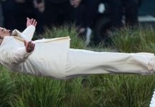 Why people dressed as grass during Bad Bunny’s Super Bowl halftime show