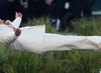 Why people dressed as grass during Bad Bunny’s Super Bowl halftime show