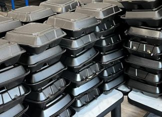 Atlanta restaurant prepares meals for hundreds of TSA agents