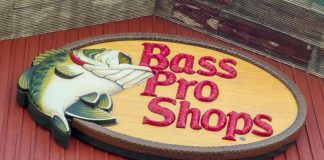 Bass Pro Shops offers free family photos with Easter Bunny
