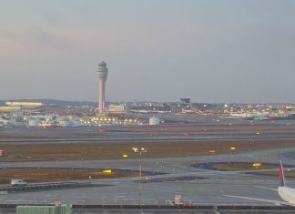 Severe weather disrupts flights at Atlanta airport on Friday night and into Saturday morning