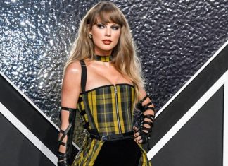 'Swiftie' is officially a word in the dictionary