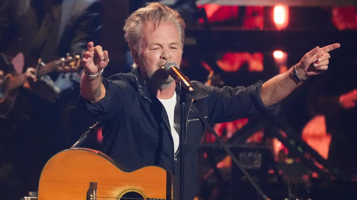Teddi Mellencamp tearfully honors dad John with iHeartRadio Icon Award: 'Saved my life'