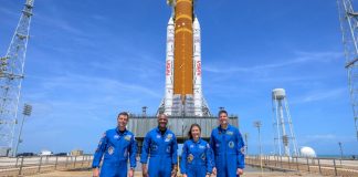 What do astronauts eat in space? Here's what's on the menu for Artemis II crew