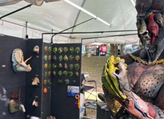 ‘The show supports us’: Artists, visitors turn out for day two of Atlanta Dogwood Festival