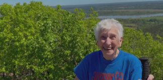 94-year-old Arkansas woman still climbing the mountains she hiked as a kid. Here's her secret.