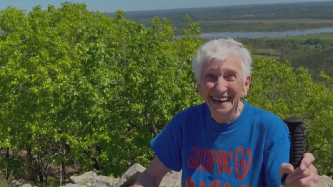 94-year-old Arkansas woman still climbing the mountains she hiked as a kid. Here's her secret.