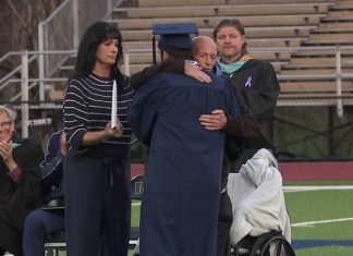 A father's final wish fulfilled: Getting to see his son graduate
