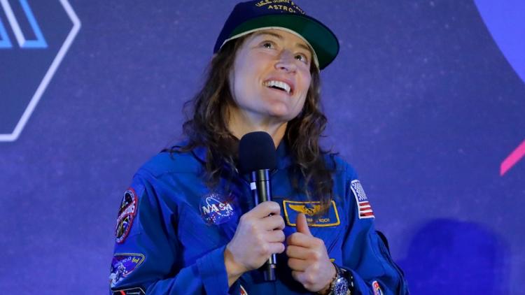 After historic moon mission, astronaut's homecoming gets tail-wagging welcome After historic moon mission, astronaut's homecoming gets tail-wagging welcome